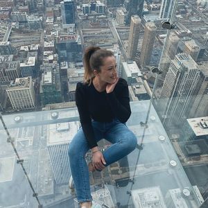 Meet your Posher, Blerina